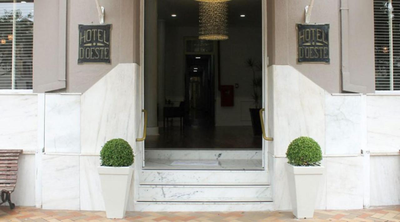 Mova Hotel D'Oeste - Localizado Em Frente A Praca Principal Da Cidade, Na Area Central - Pe Na Praca Poços de Caldas 외부 사진